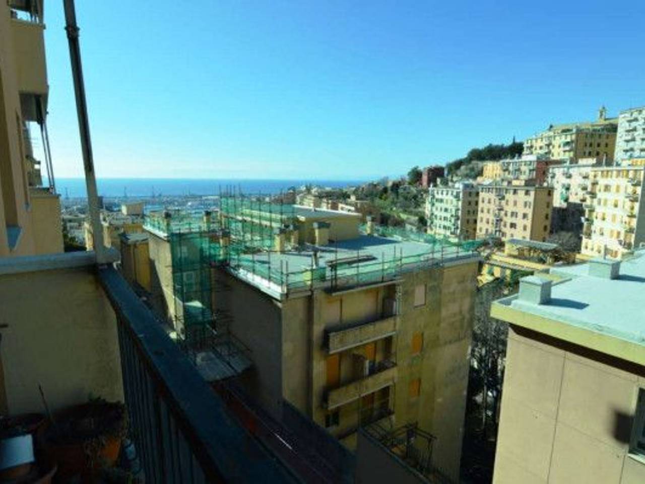 appartamento in vendita a Genova in zona Oregina