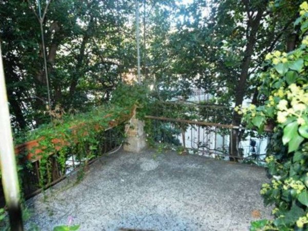 appartamento in vendita a Genova in zona DiNegro