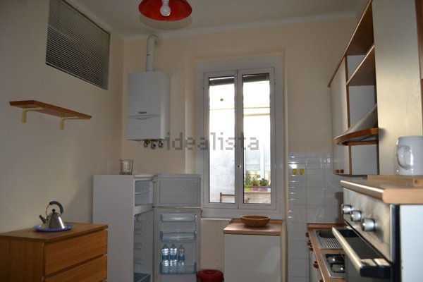 appartamento in vendita a Genova in zona Sottoripa / Maddalena / Molo