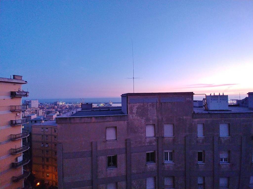 appartamento in vendita a Genova in zona Sampierdarena