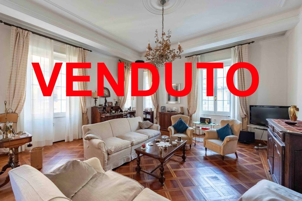 appartamento in vendita a Genova in zona Castelletto