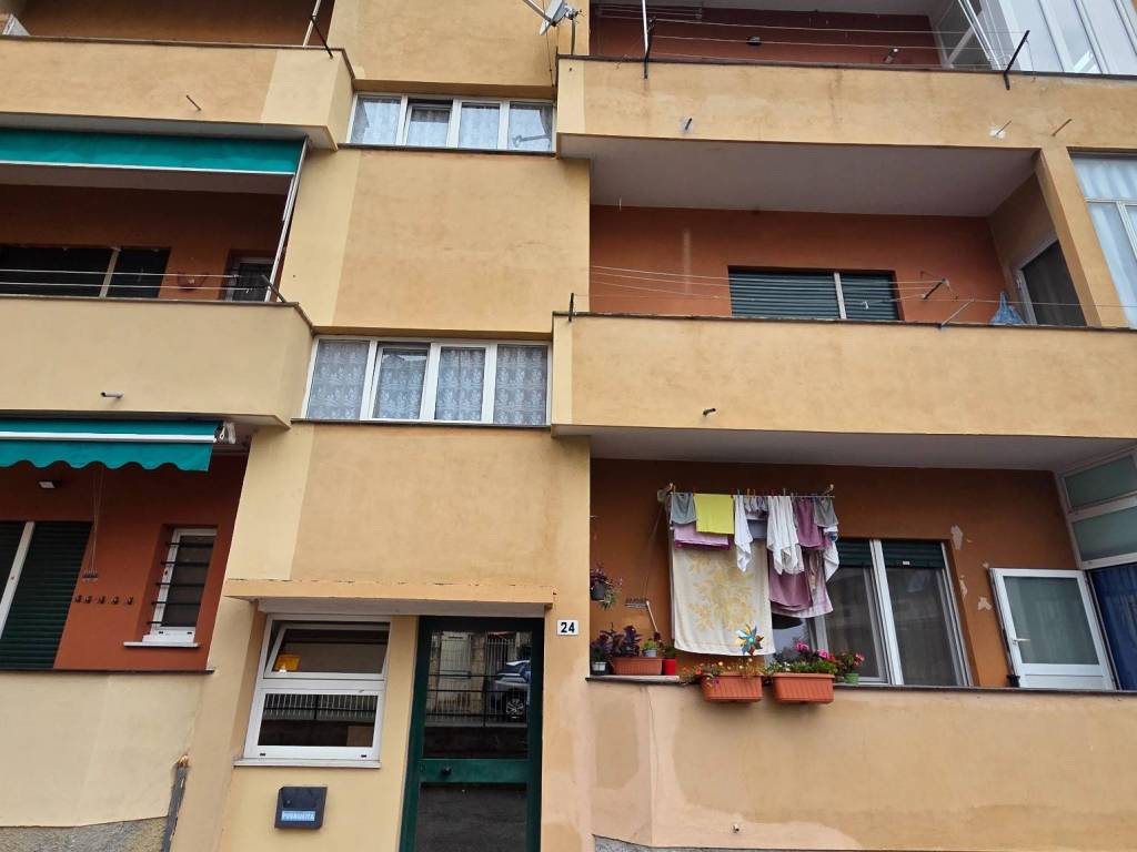 appartamento in vendita a Genova in zona Voltri