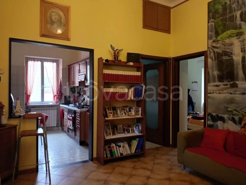 appartamento in vendita a Genova in zona Molassana