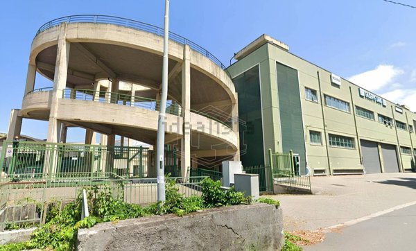 capannone in affitto a Genova in zona Pontedecimo