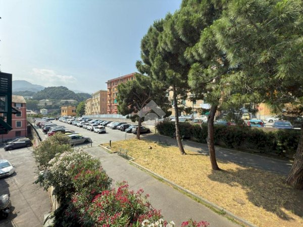 appartamento in vendita a Genova in zona Voltri