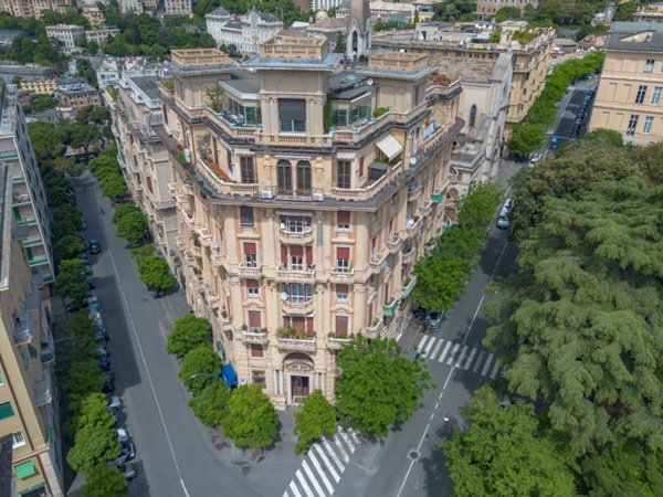 appartamento in vendita a Genova in zona Castelletto