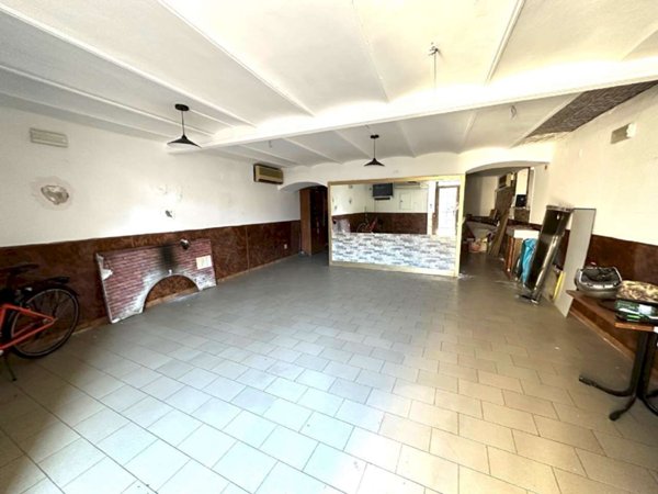 negozio in vendita a Genova in zona Sturla