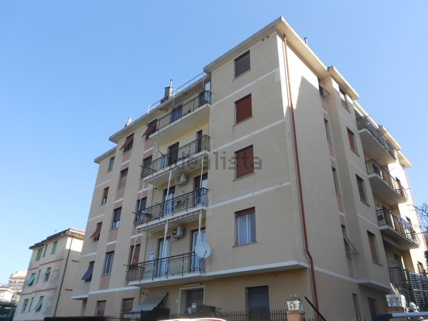 appartamento in vendita a Genova in zona Pontedecimo
