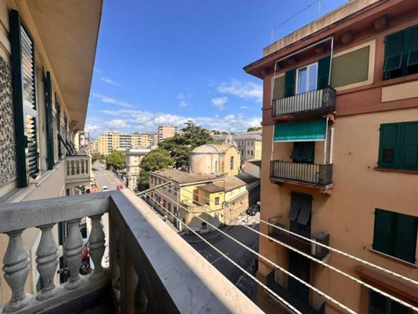 appartamento in vendita a Genova in zona Sampierdarena