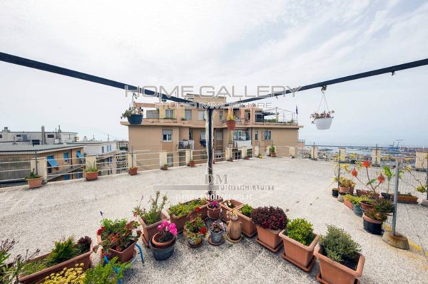 appartamento in vendita a Genova in zona Castelletto