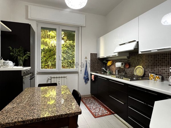 appartamento in vendita a Genova in zona Quezzi