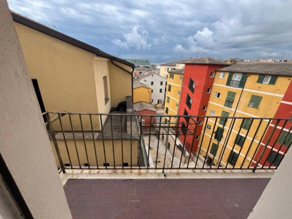 appartamento in vendita a Genova in zona Lagaccio / Granarolo