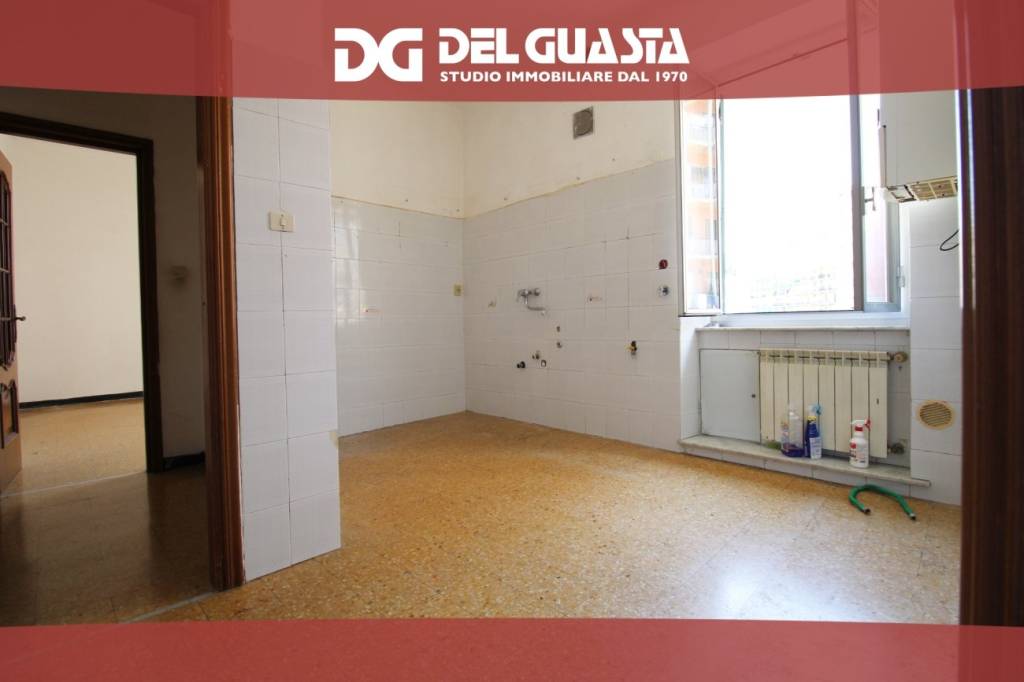 appartamento in vendita a Genova in zona Marassi