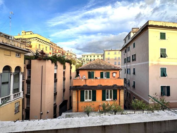 appartamento in vendita a Genova in zona Cornigliano