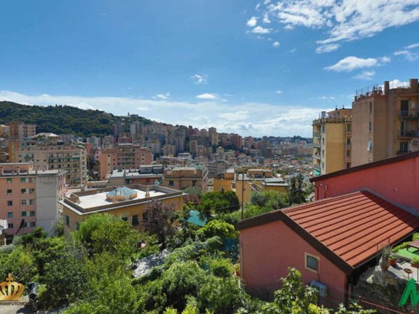 casa indipendente in vendita a Genova in zona Marassi