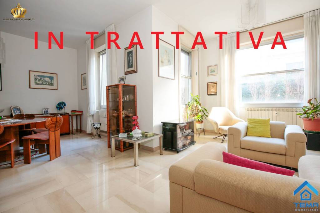 appartamento in vendita a Genova in zona Carignano