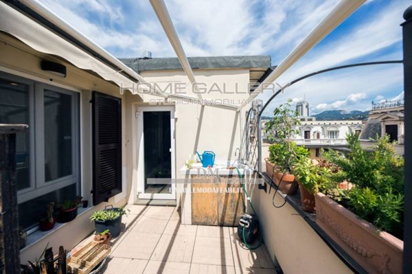 appartamento in vendita a Genova in zona Sturla