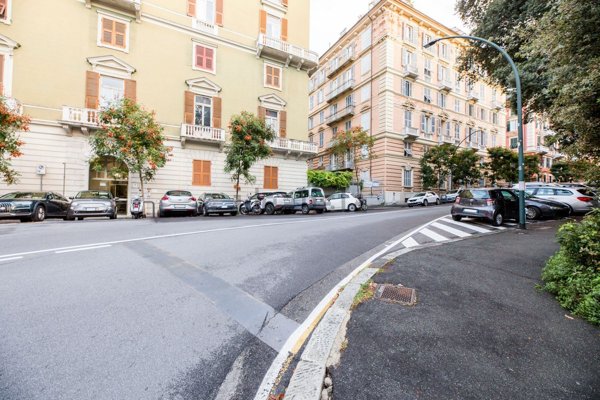 appartamento in vendita a Genova in zona Castelletto