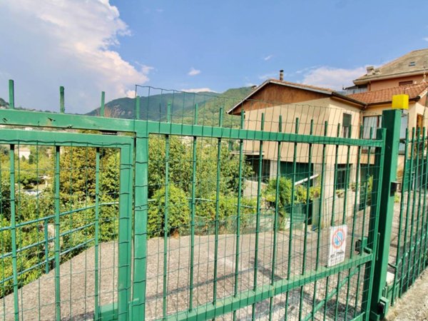 casa indipendente in vendita a Genova in zona San Desiderio