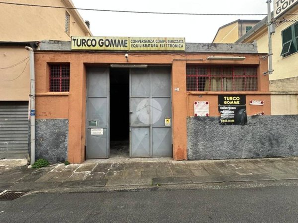 casa semindipendente in vendita a Genova in zona Sestri Ponente