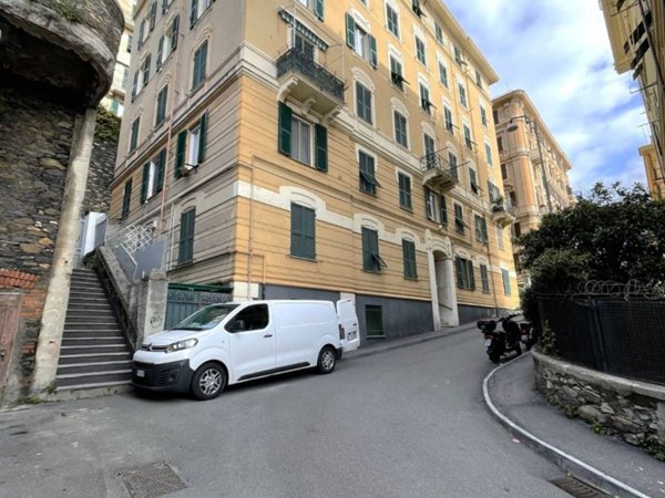 appartamento in vendita a Genova in zona DiNegro