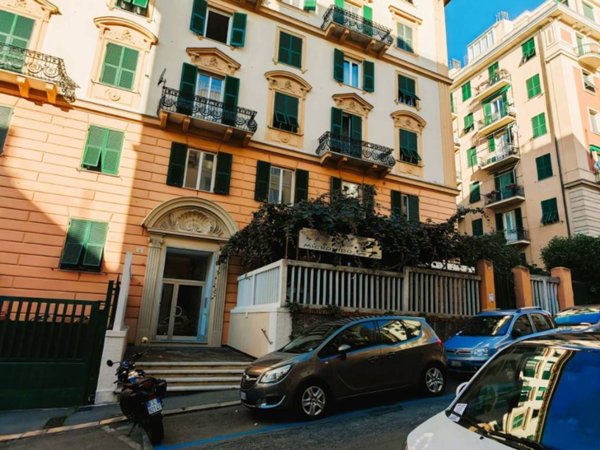 appartamento in vendita a Genova in zona Albaro