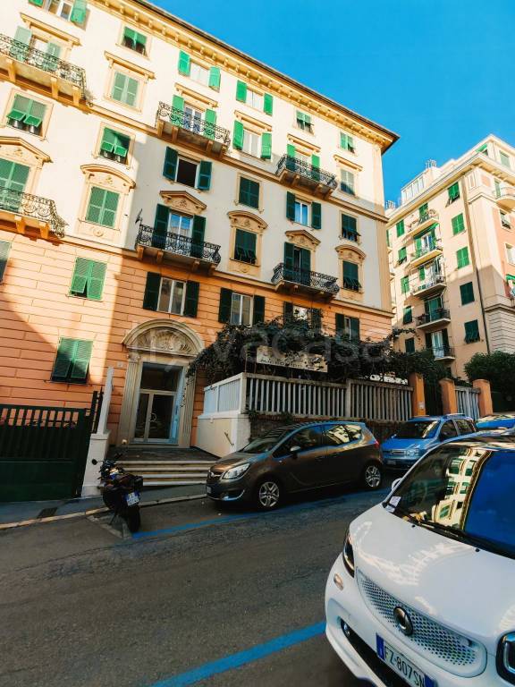 appartamento in vendita a Genova in zona Albaro