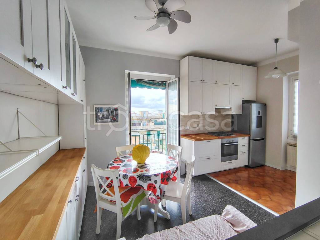 appartamento in vendita a Genova in zona Sampierdarena