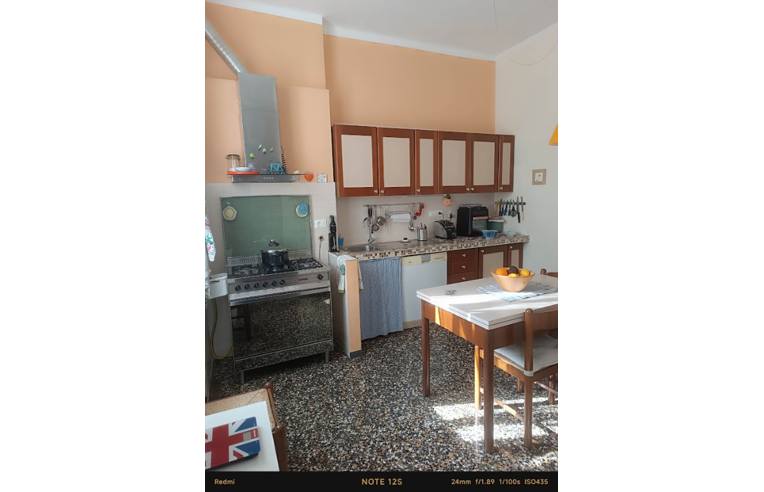 appartamento in vendita a Genova in zona Sestri Ponente