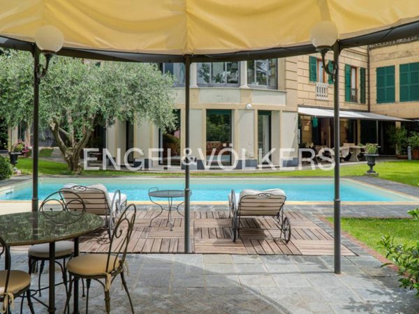 appartamento in vendita a Genova in zona Rivarolo