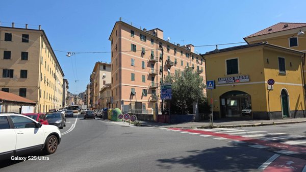 appartamento in vendita a Genova in zona Bolzaneto