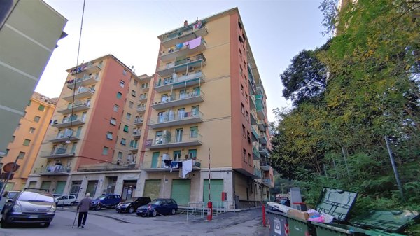 appartamento in vendita a Genova in zona Bolzaneto