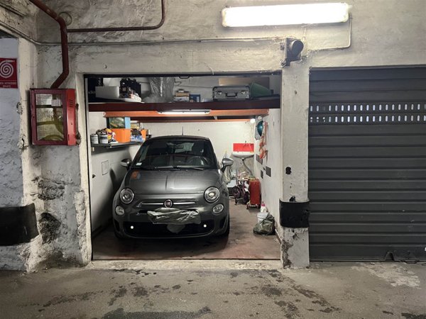 pentavano in vendita a Genova in zona Bolzaneto