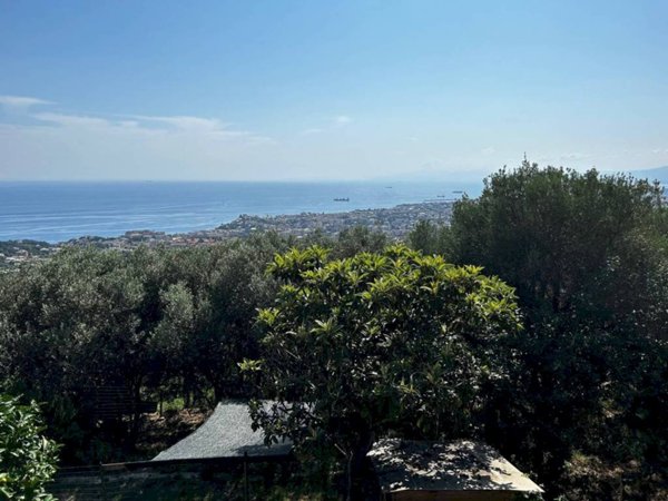 casa indipendente in vendita a Genova in zona Sturla