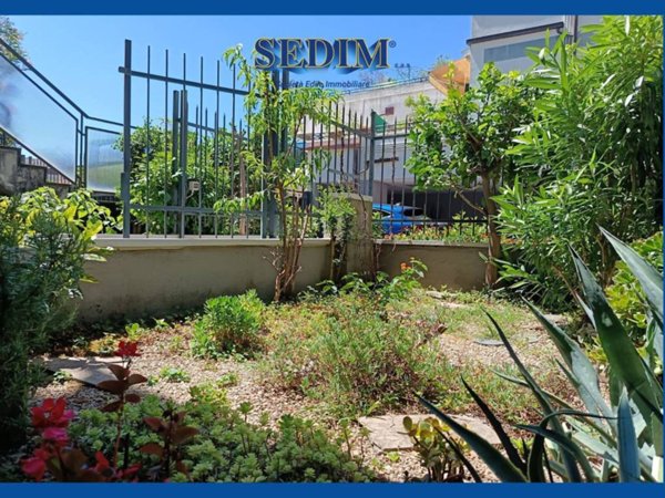 appartamento in vendita a Genova in zona Nervi