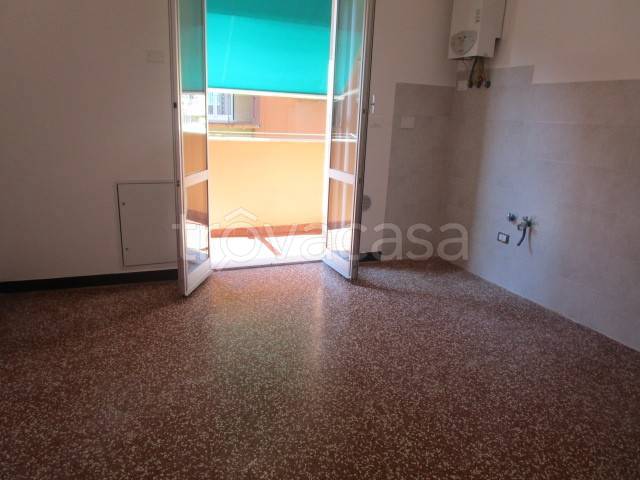 appartamento in vendita a Genova in zona Staglieno