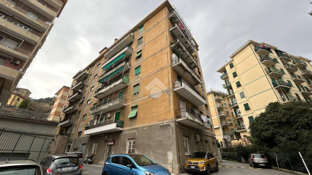 appartamento in vendita a Genova in zona Voltri