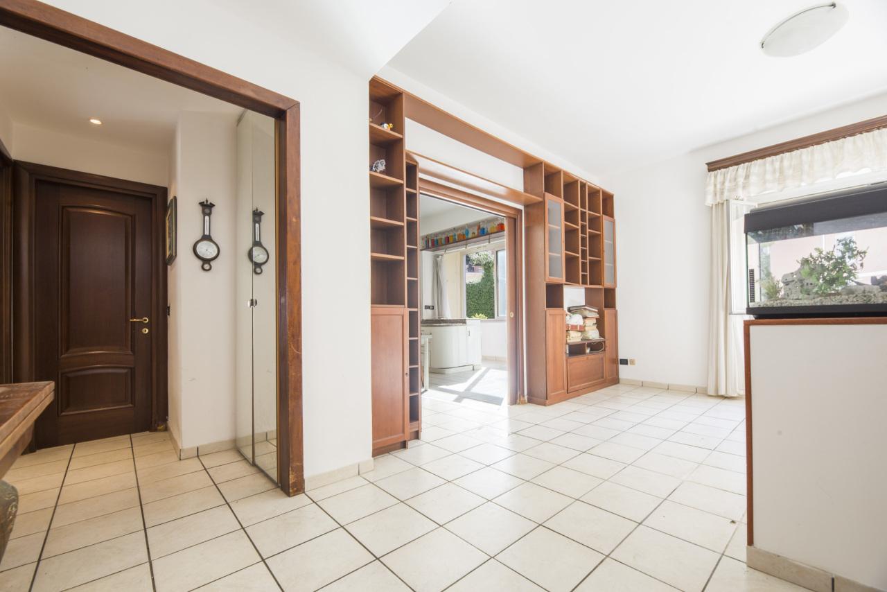 appartamento in vendita a Genova in zona Lagaccio / Granarolo