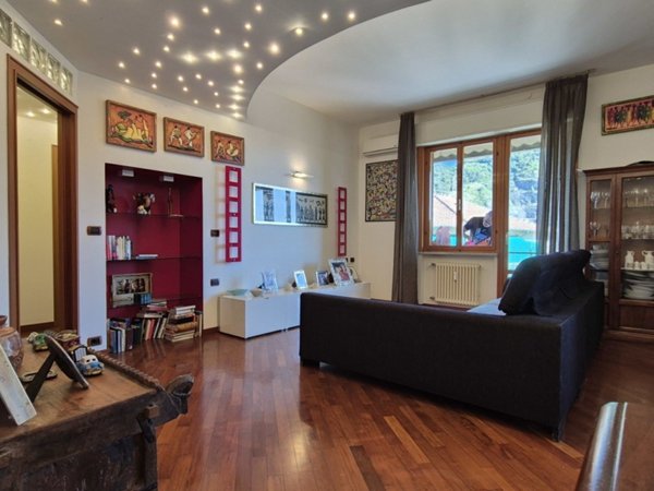 appartamento in vendita a Genova in zona Molassana