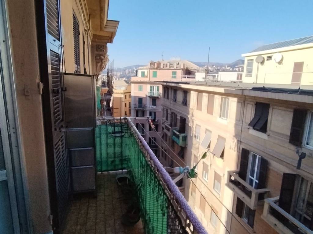 appartamento in vendita a Genova in zona Sampierdarena