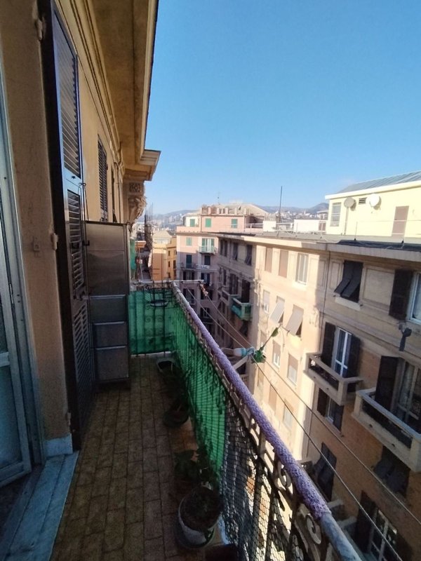 appartamento in vendita a Genova in zona Sampierdarena