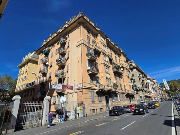 appartamento in vendita a Genova in zona Marassi