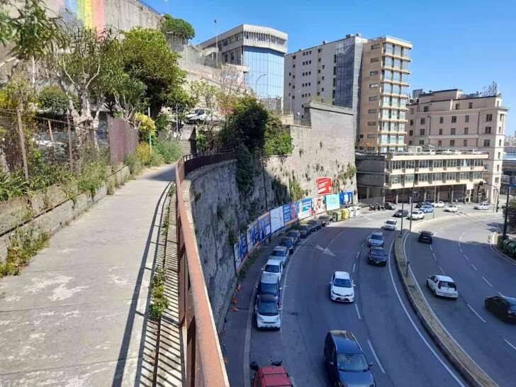 ufficio in vendita a Genova in zona Sampierdarena