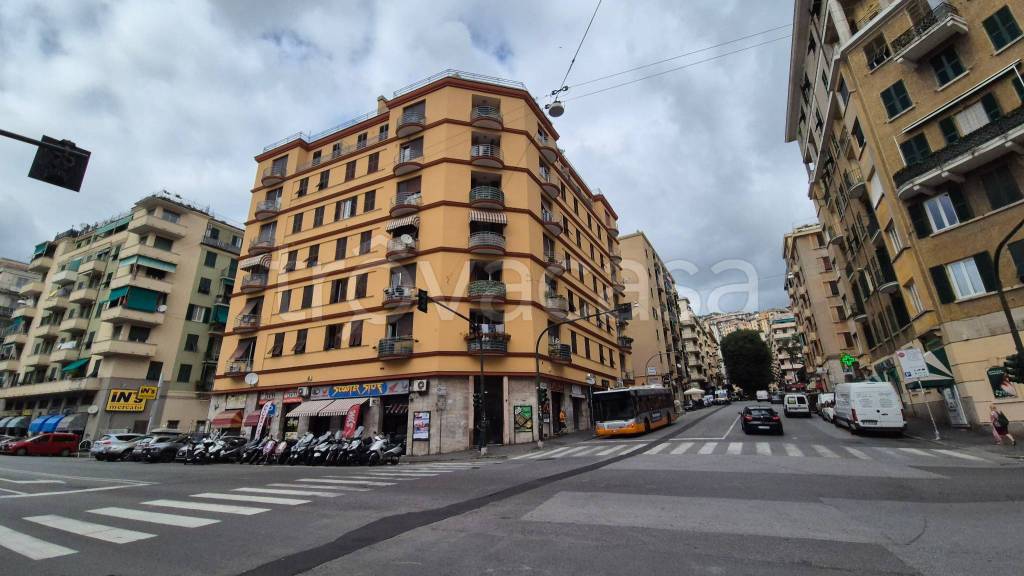 appartamento in vendita a Genova in zona Marassi