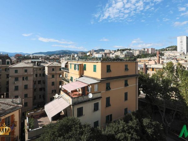 appartamento in vendita a Genova in zona Sampierdarena