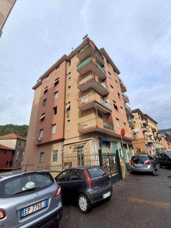 negozio in vendita a Genova