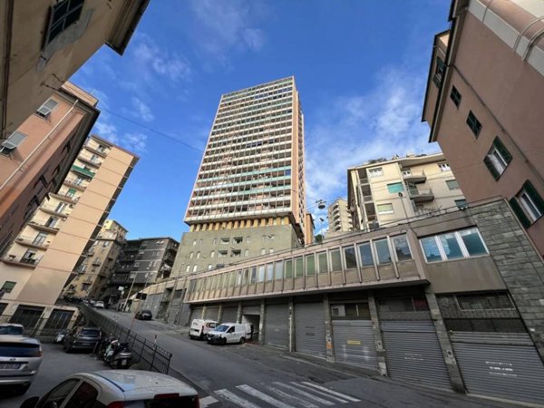 appartamento in vendita a Genova in zona Sampierdarena
