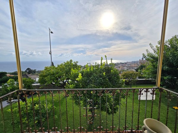 appartamento in vendita a Genova in zona Nervi