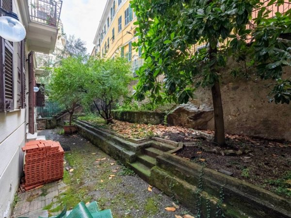 appartamento in vendita a Genova in zona Castelletto
