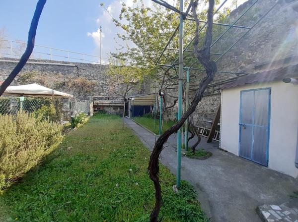 appartamento in vendita a Genova in zona Palmaro / Pra'